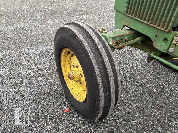 1979-john-deere-2440-image-14