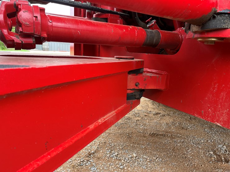 2008-versatile-535-image-12