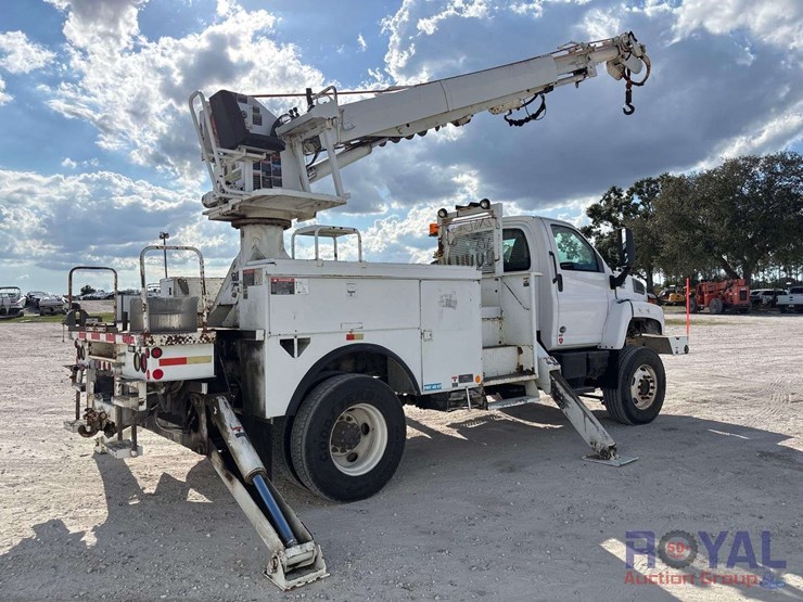 2007-gmc-c8500-altec-dl45tr-insulated-material-handling-digger-derrick-truck-image-3