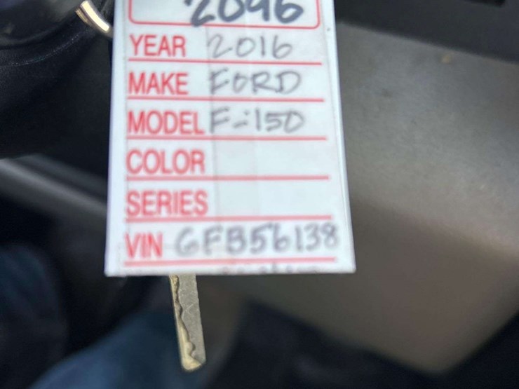 2016-ford-f150-image-28