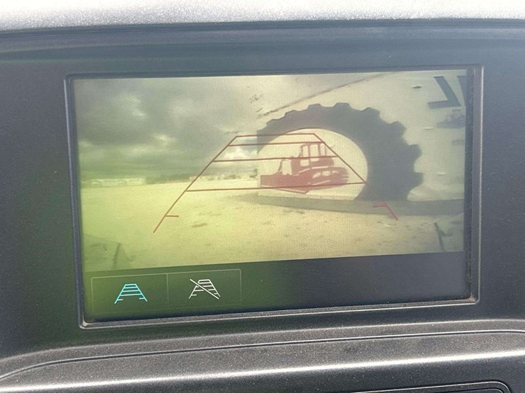 2019-chevrolet-silverado-image-17