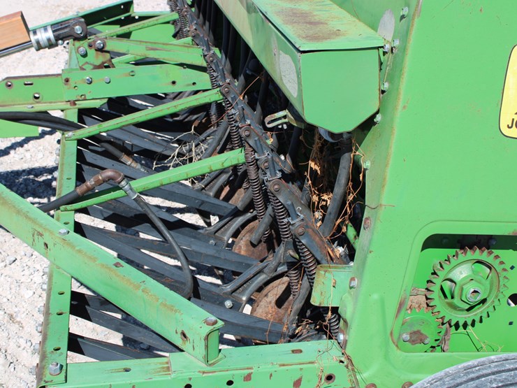 john-deere-8200-image-5
