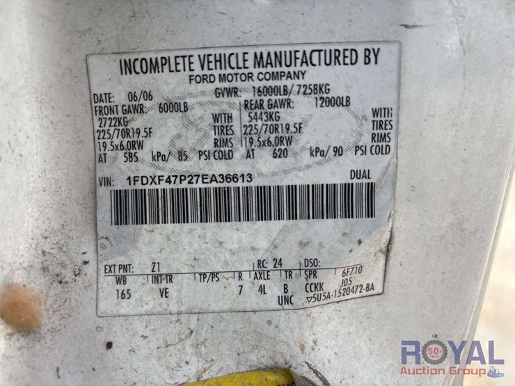 2007-ford-f-450-4x4-cab-and-chassis-truck-image-5