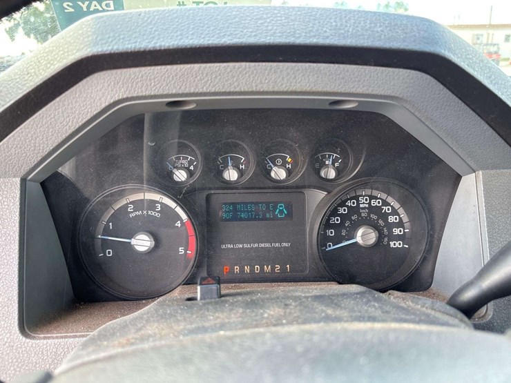 2012-ford-f550-image-27