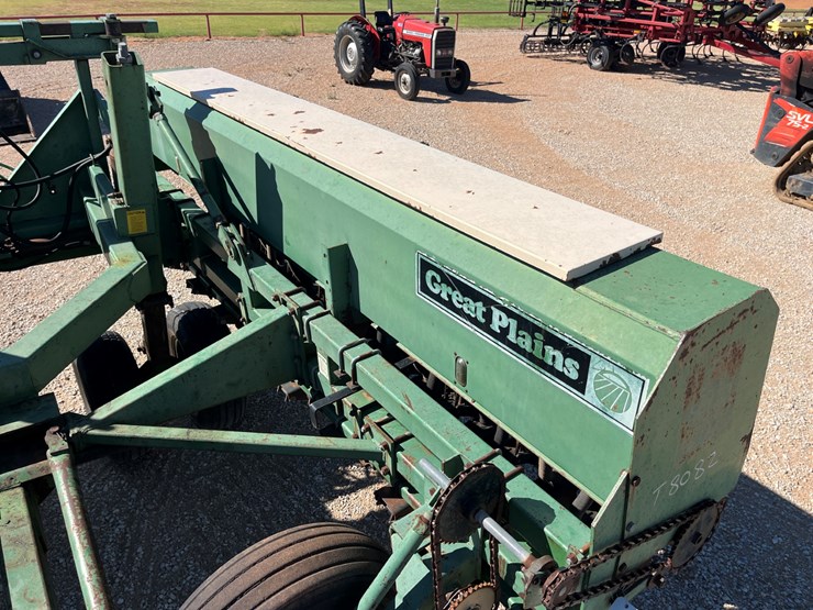 #t8082-•-great-plains-ss-24-grain-drill-image-24