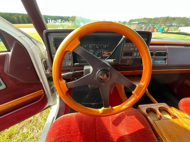 1992-chevrolet-3500-image-17