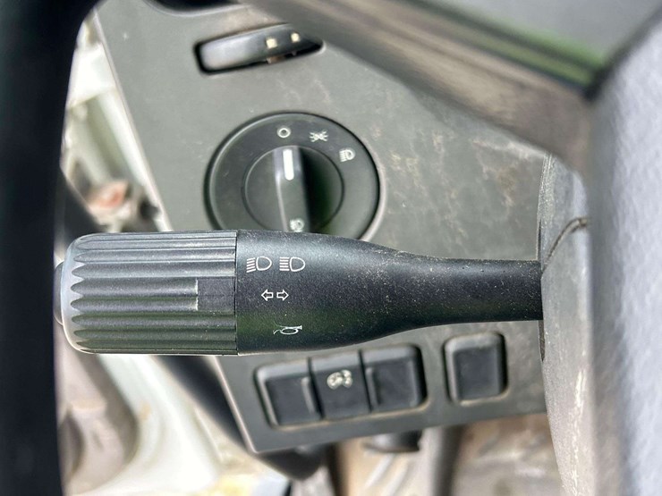 2017-peterbilt-220-image-23