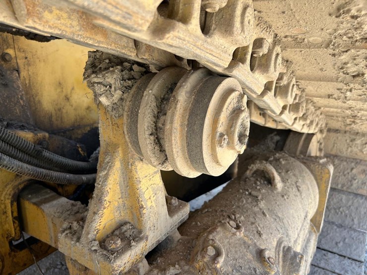 caterpillar-d5n-lgp-image-24