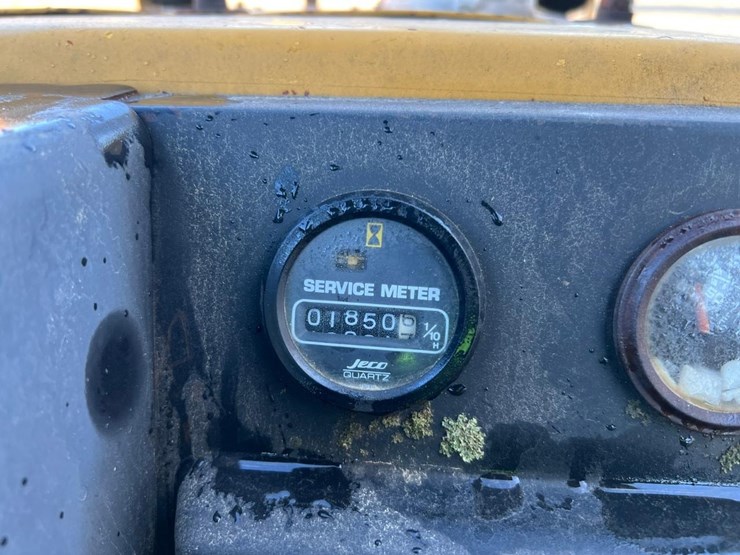 komatsu-d21p-image-25