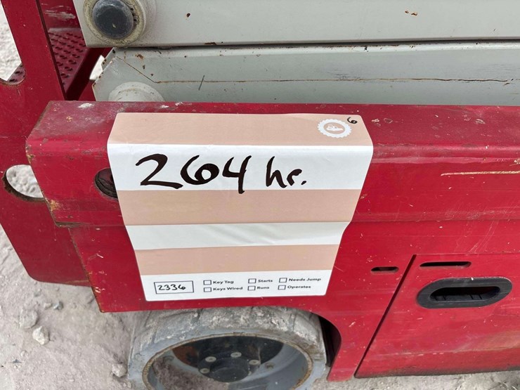 2017-mec-1930se-19ft-scissor-lift-image-20