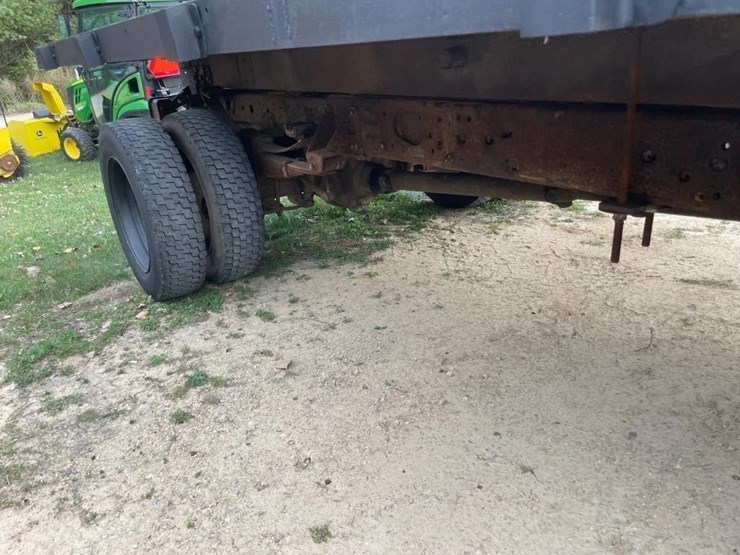 2004-ford-f550-image-7