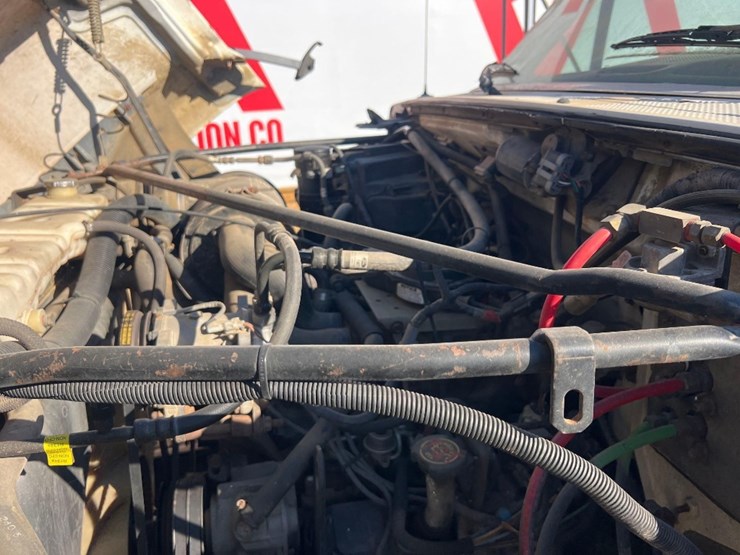 1996-ford-f-series-flatbed-truck-image-13