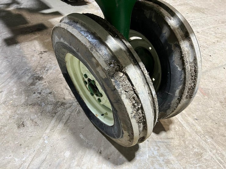 1966-oliver-1650-image-10