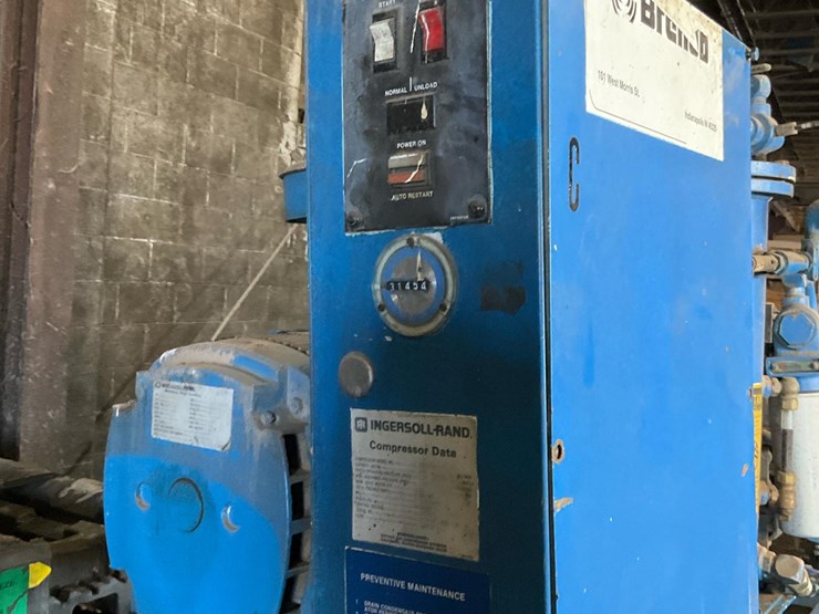 #147-•-ingersoll-rand-air-compressor-image-7