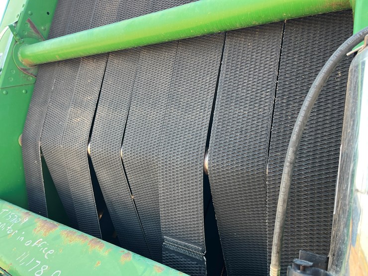 2007-john-deere-568-image-2