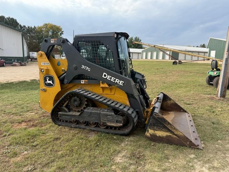 deere-317g-image-5