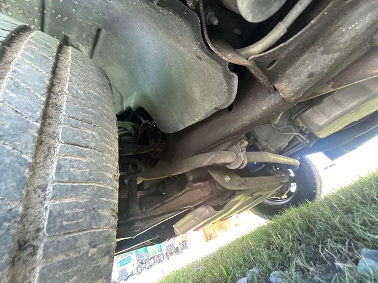 2016-chevrolet-tahoe-image-19