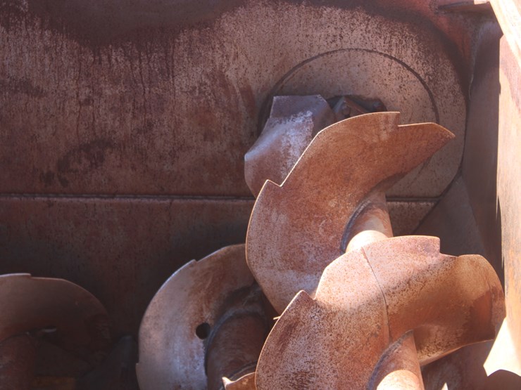 #2044-•-#2044---harsh-303h-feed-mixer-wagon-image-31