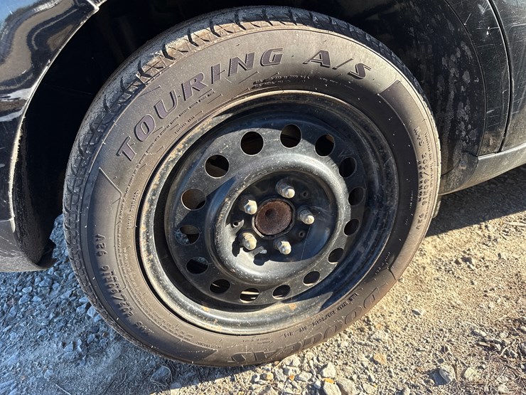 #27163-•-2017-kia-soul-suv-vin:-kndjn2a2xh7430848-inv#-27163-image-9