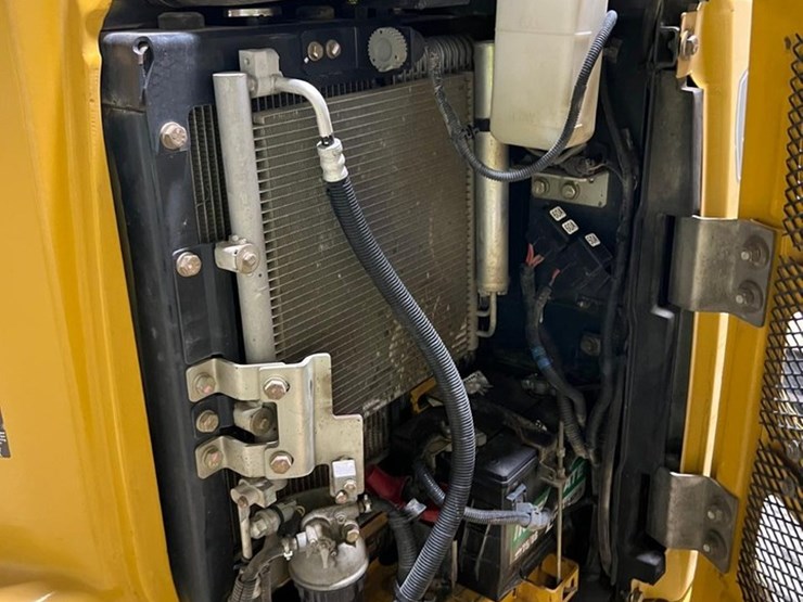 2015-deere-35g-image-19