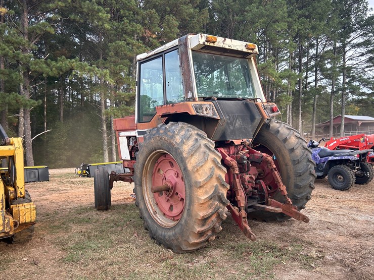 international-1086-image-2