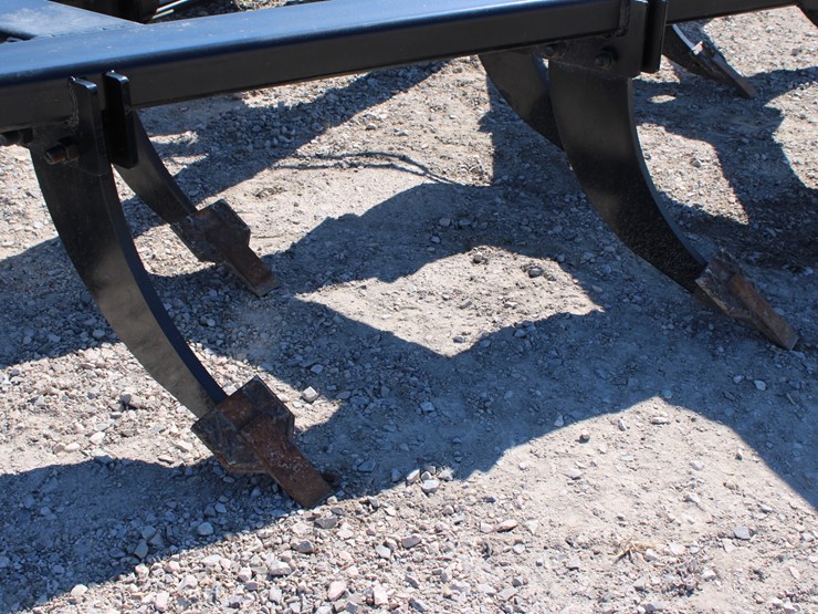 #2089-•-#2089-3pt-11-shank-deep-ripper-with-rolling-basket-(new)-image-7