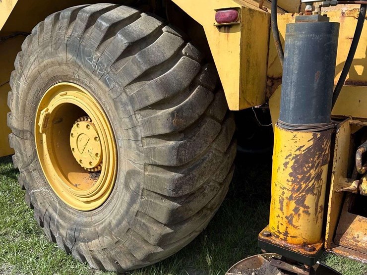 grove-4x4-rough-terrain-hydraulic-crane-image-20