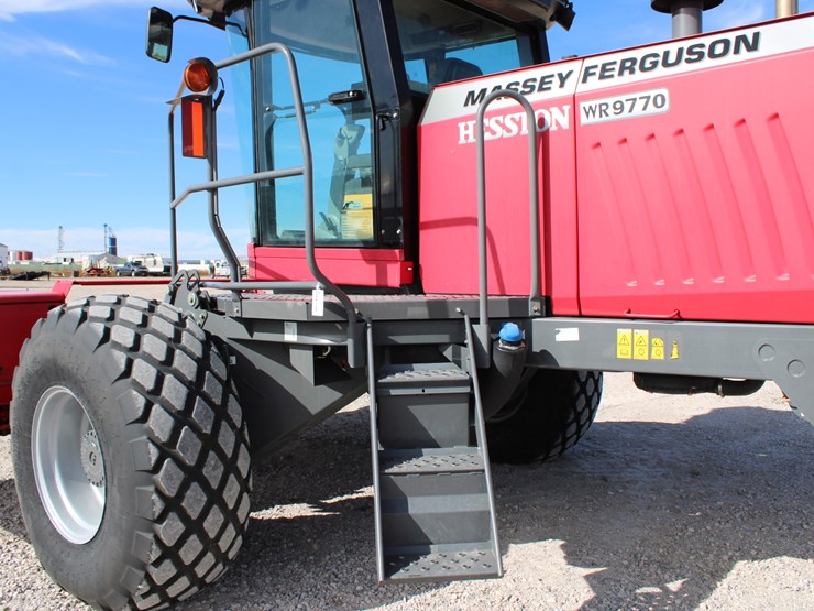 #2065-•-#2065---mf-hesston-wr-9770-swather-image-86