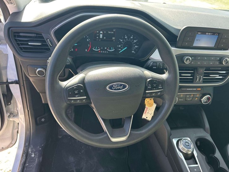 2022-ford-escape-image-11