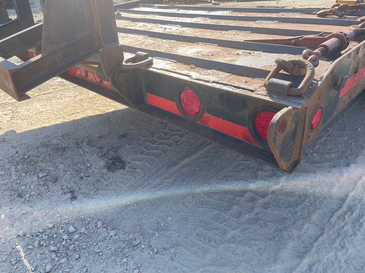 2015-custom-flatbed-image-21