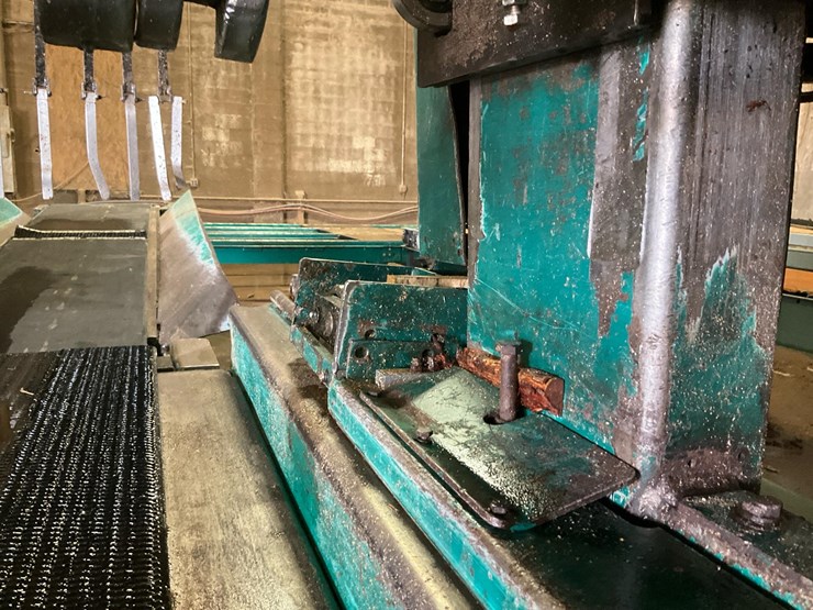 #100-•-2014-wood-mizer-wm4000-thin-kerf-image-32