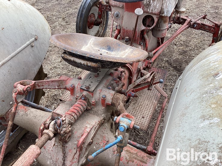 ford-tractor-image-13