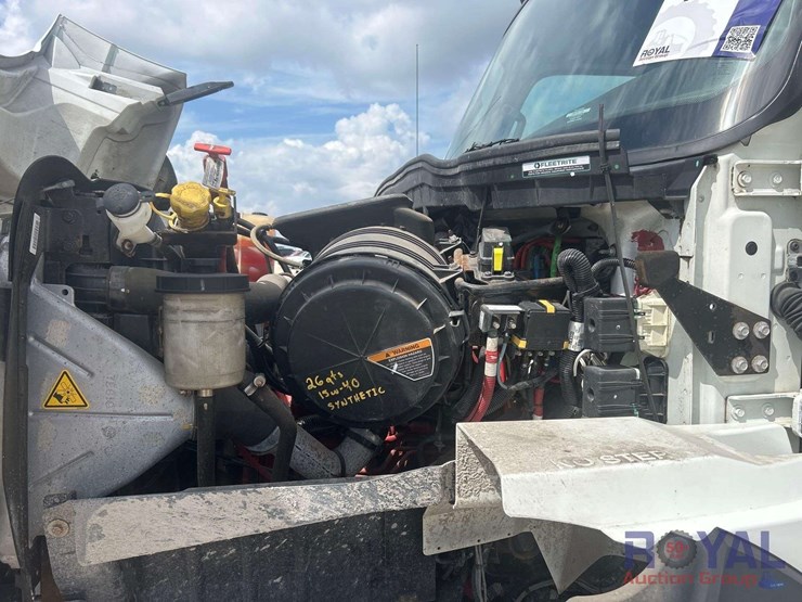 2021-international-hv507-4x4-12ft-single-axle-dump-truck-image-6