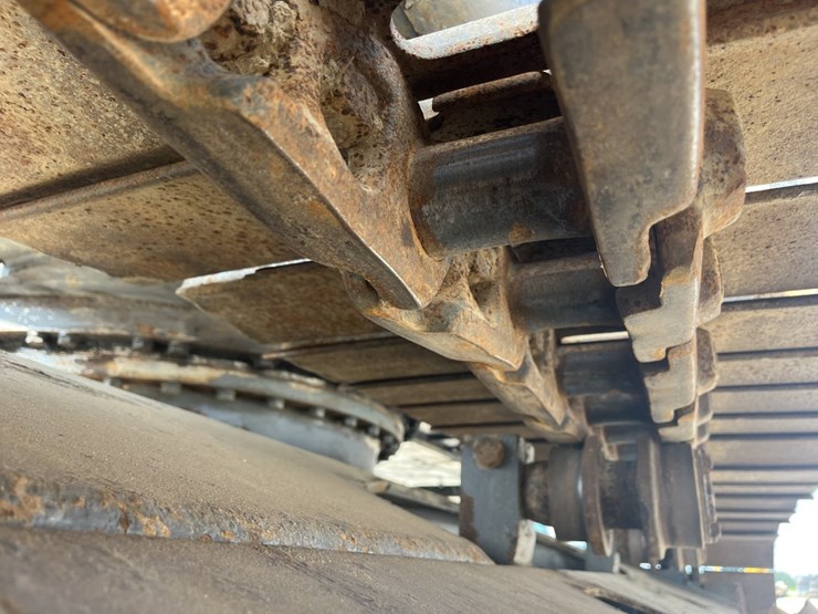 2020-volvo-ec200el-image-10