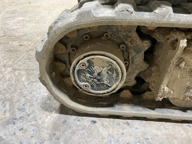 2022-bobcat-e10-image-18