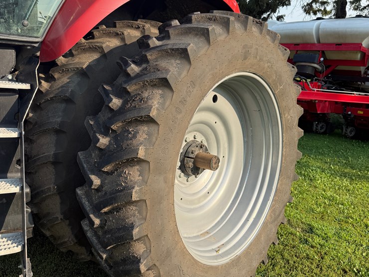 2014-case-ih-magnum-260-image-3