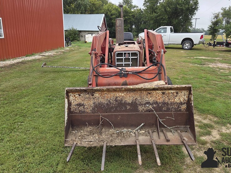 1976-international-574-image-2