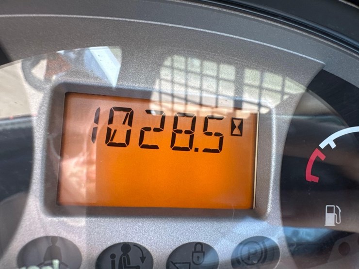 2017-bobcat-t650-image-24