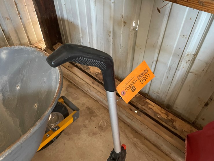 #1086-•-lufkin-measuring-wheel-image-4