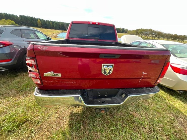 2012-dodge-ram-1500-image-11