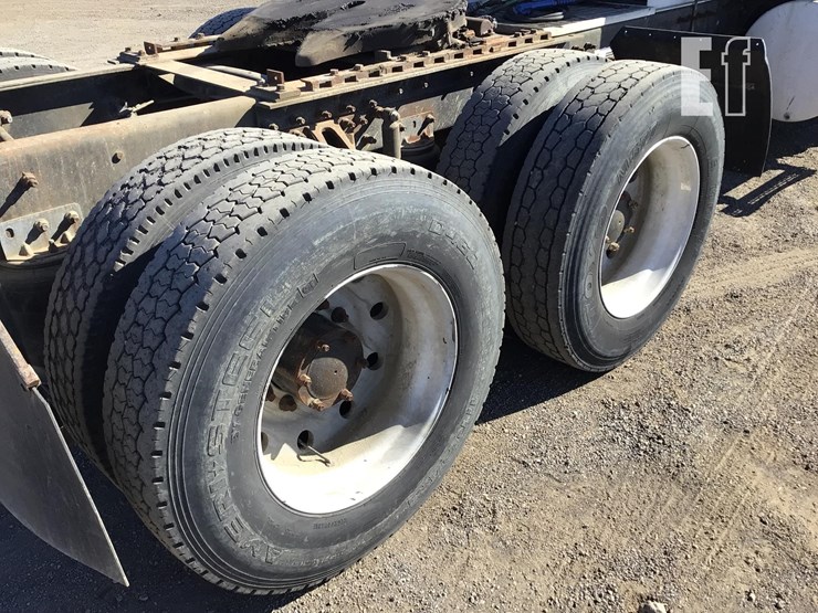 1996-mack-ch613-image-23