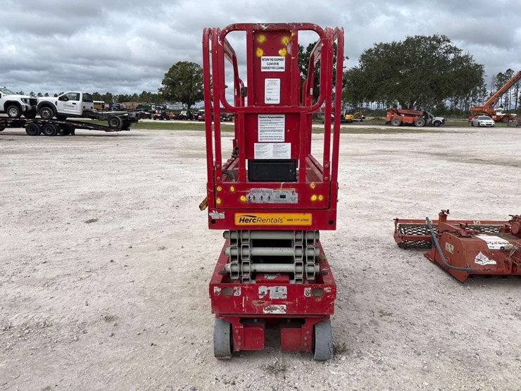 2017-mec-1930se-19ft-scissor-lift-image-18