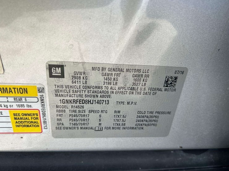 2017-chevrolet-traverse-ls-image-5