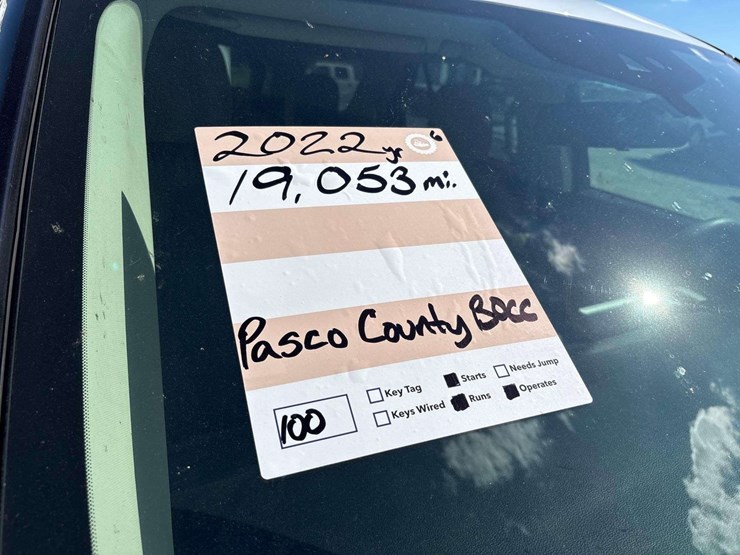 2022-ford-explorer-image-28