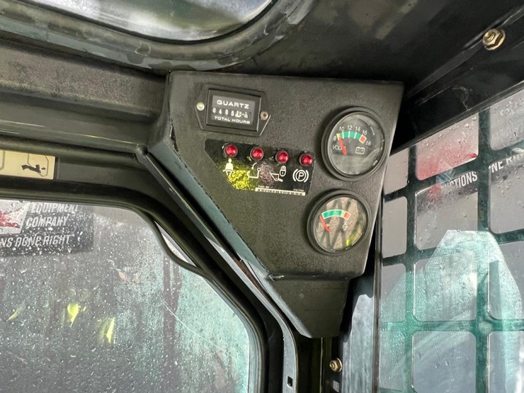 2014-bobcat-s70-image-19