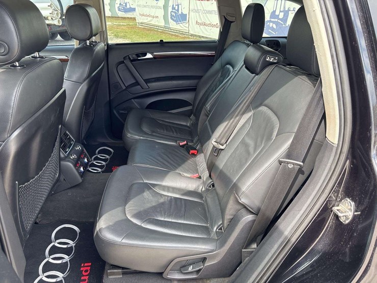 2012-audi-q7-premium-plus-awd-suv-image-22
