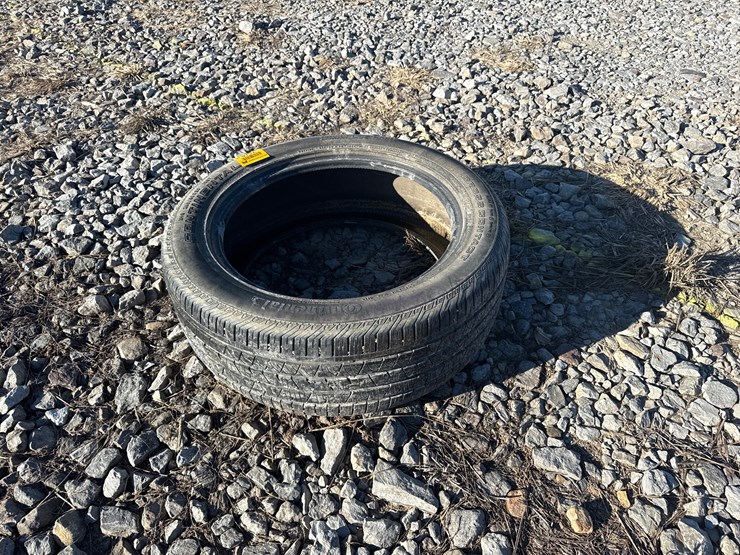 #9732-•-255/50r20-tire-inv#-9732-image-1