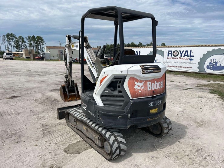 2019-bobcat-e32i-image-4