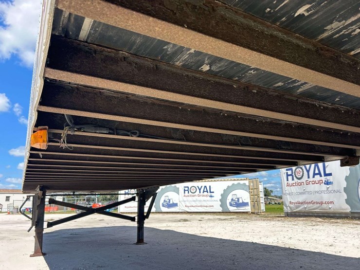 2009-utility-van-image-10