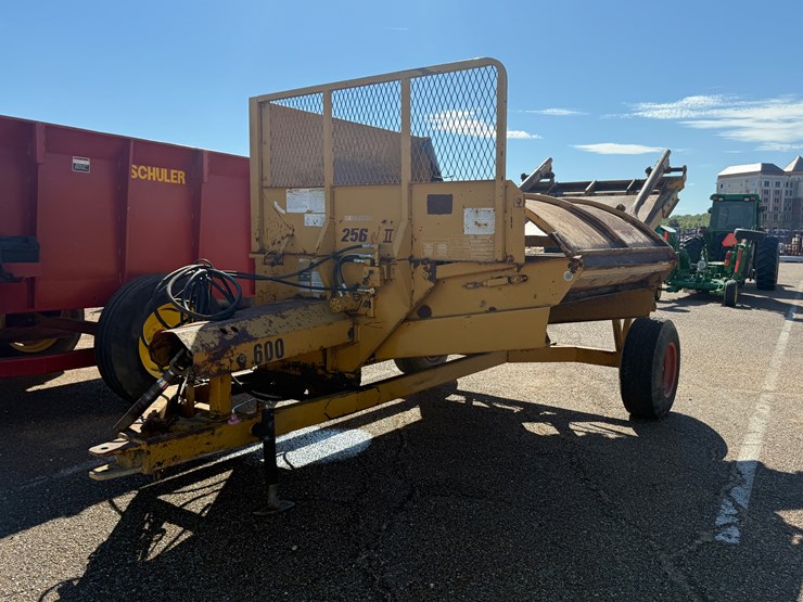 haybuster-256-plus-ii-image-1